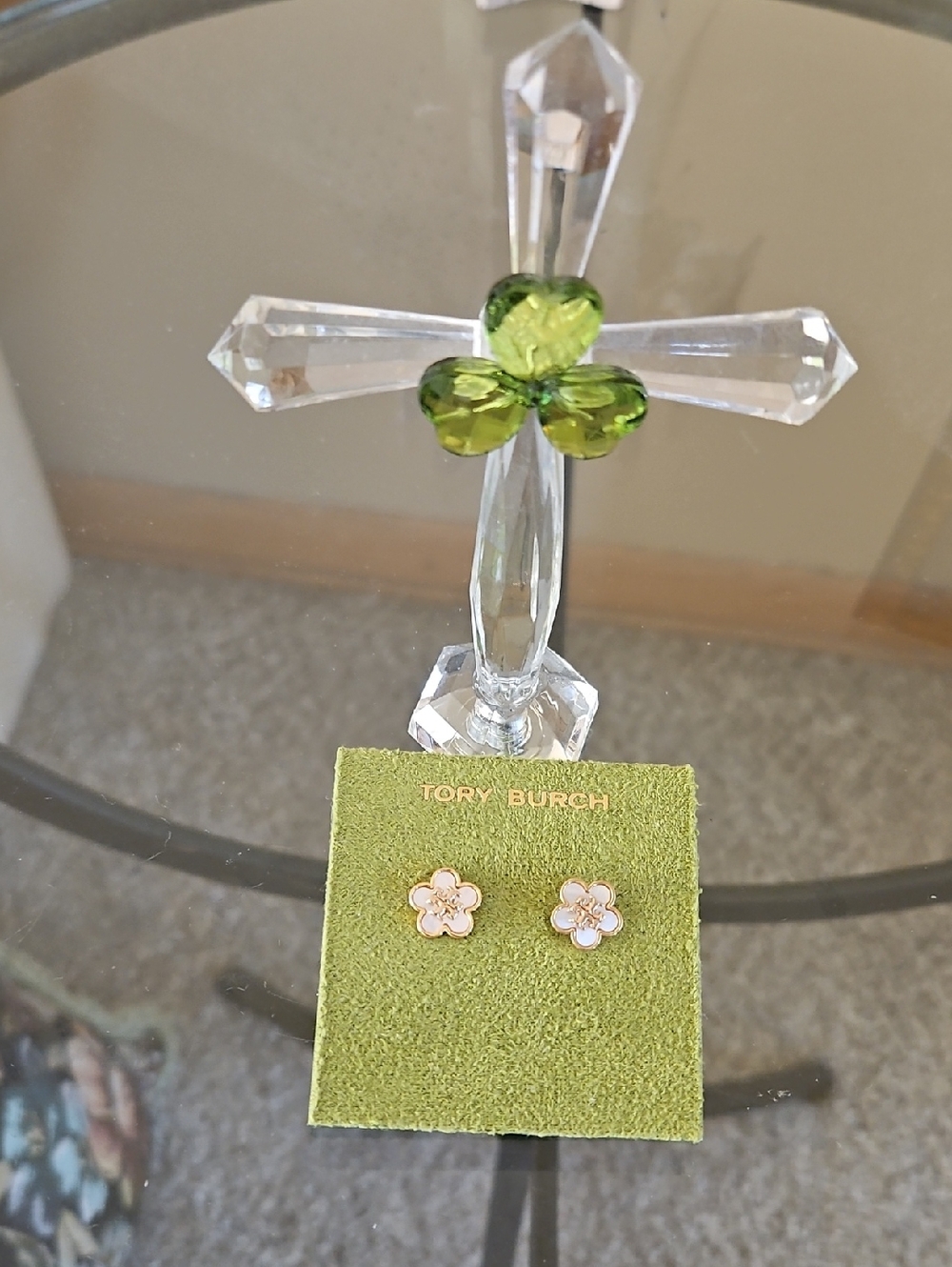 TORY BURCH WOMEN'S FORGET ME NOT 18KT MOTHER OF PEARL STUD EARRINGS